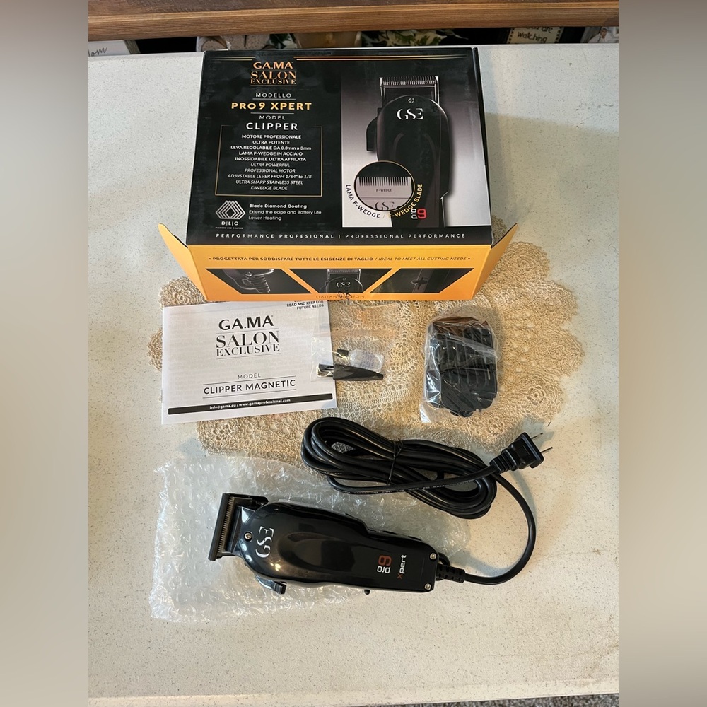 NEW NEVER USED GAMA SALON EXCLUSIVE MAGNETIC CLIPPER